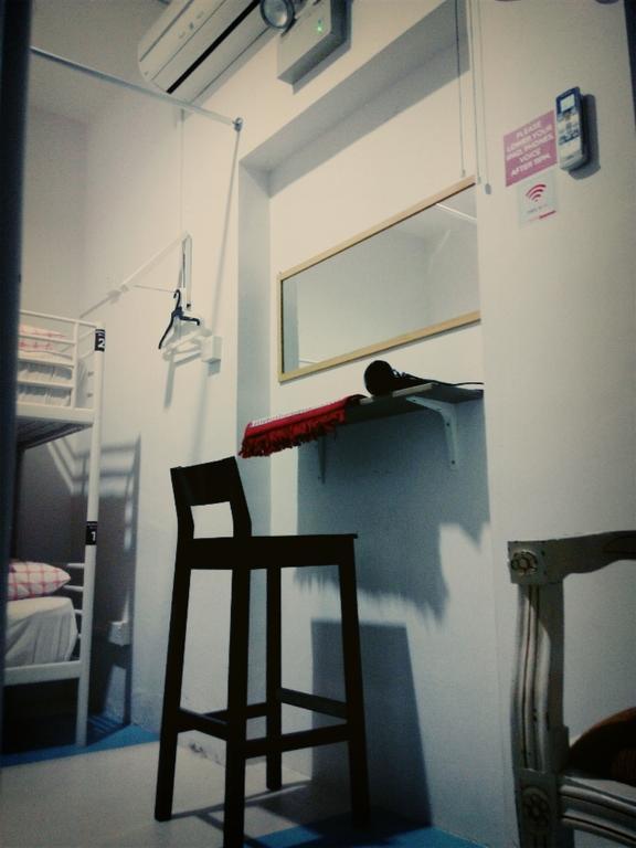 Drop Inn Singapur Zimmer foto